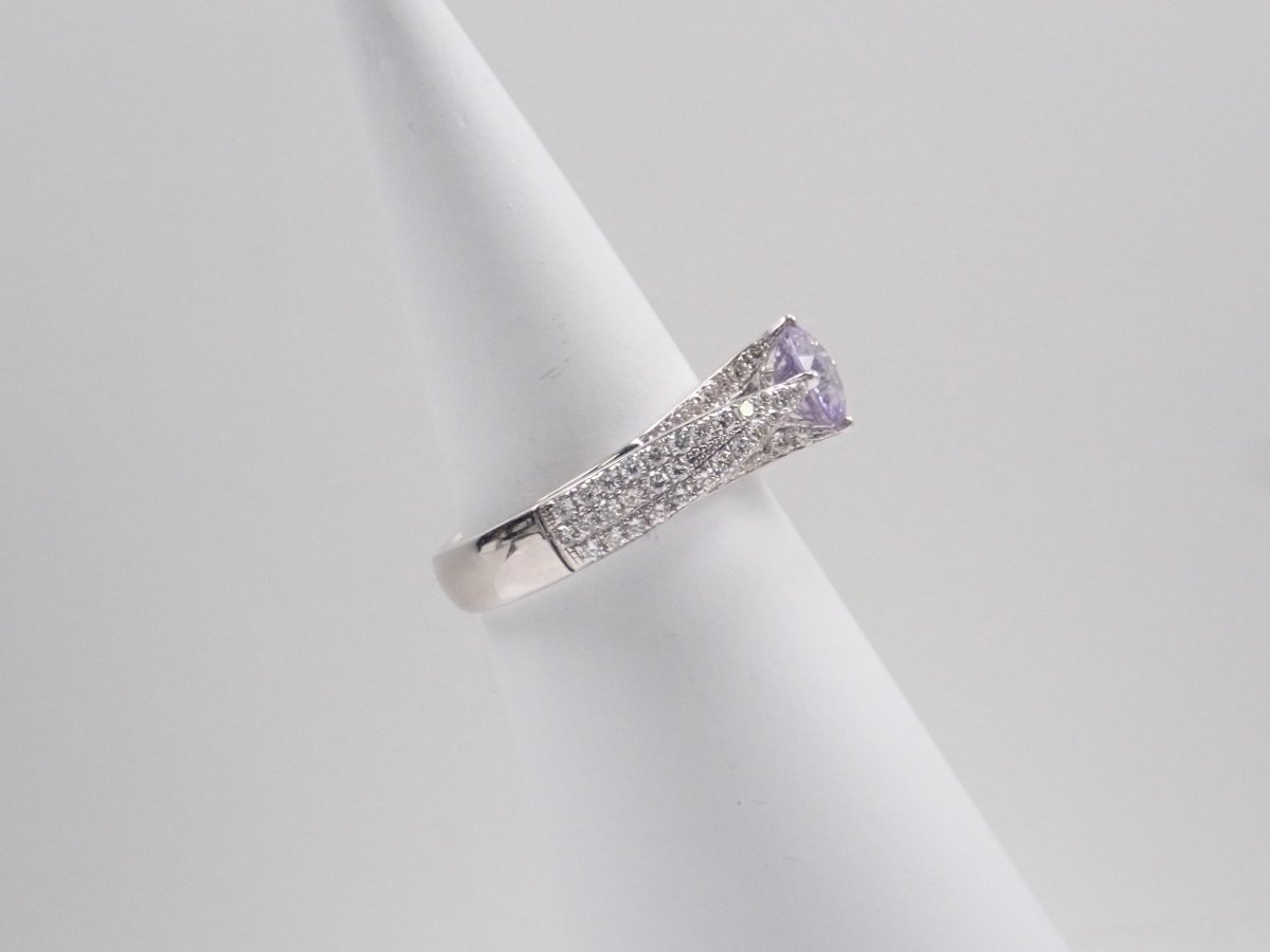 【カラフリ】K18WGブラジル・バターリャ産エルバイトトルマリン0.65ct リング - カラッツSTORE