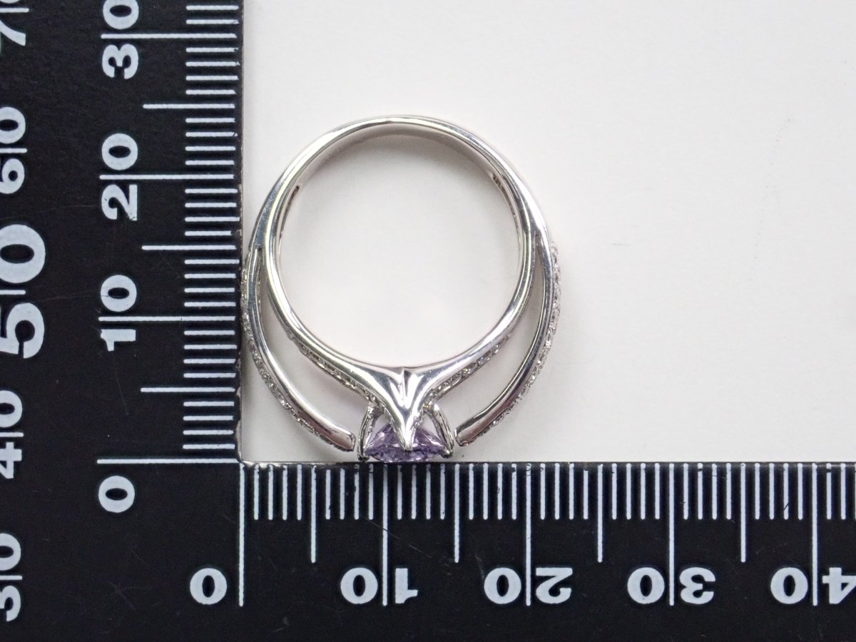 【カラフリ】K18WGブラジル・バターリャ産エルバイトトルマリン0.65ct リング - カラッツSTORE