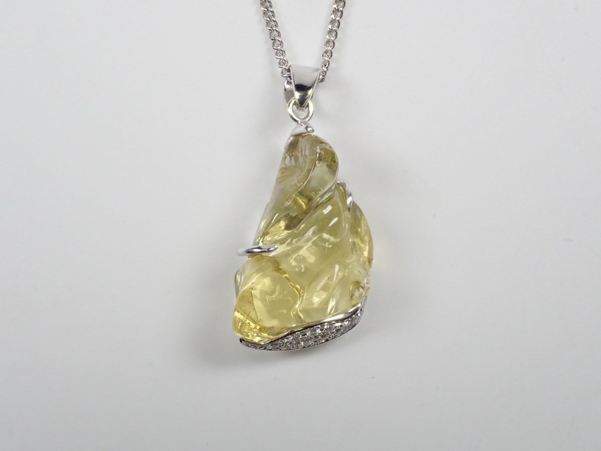 【カラフリ】K18WGイエローベリル15.59ct ペンダントトップ（ネックレストップ） - カラッツSTORE