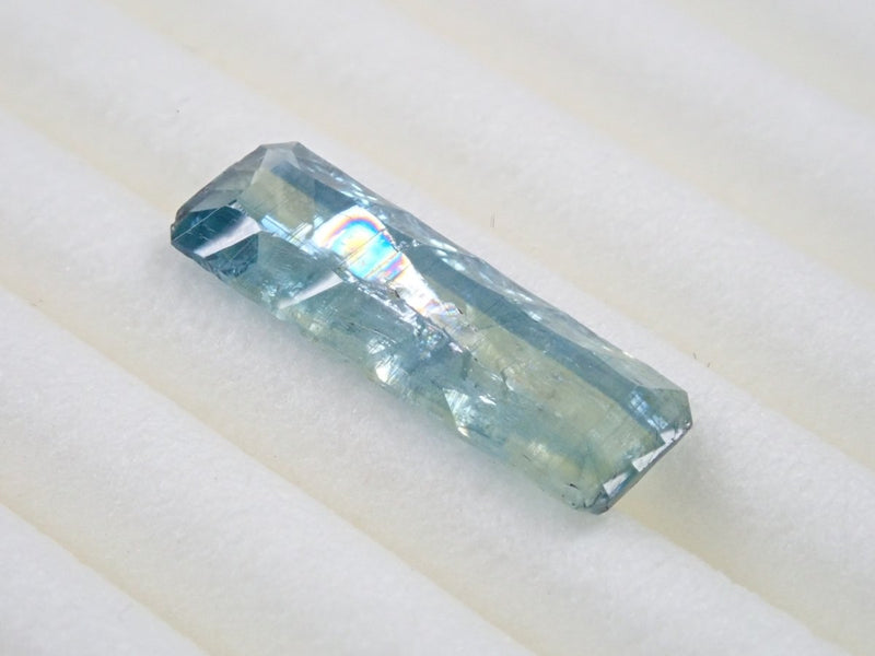 【KEN氏】タンザニア産カイヤナイト 1.570ctルース（ファントムカット） - カラッツSTORE