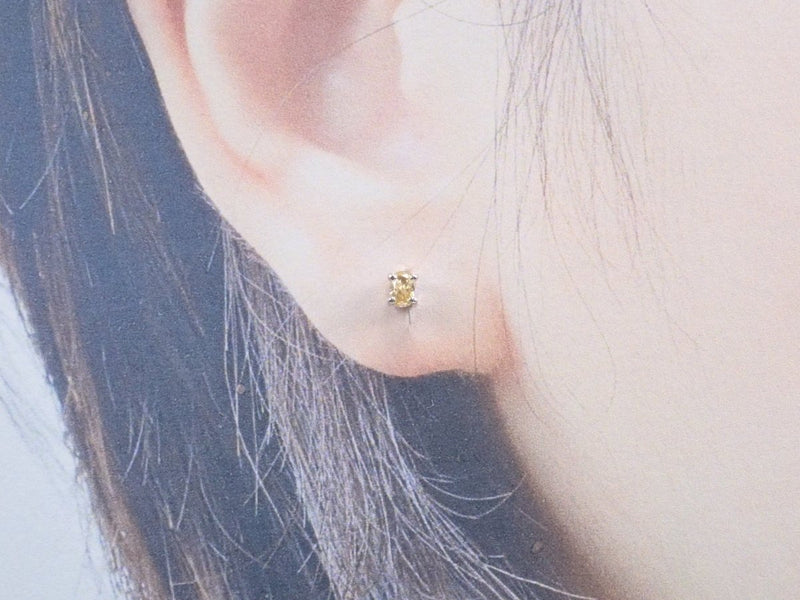 Pt900 yellow diamond 0.13ct earrings – カラッツSTORE