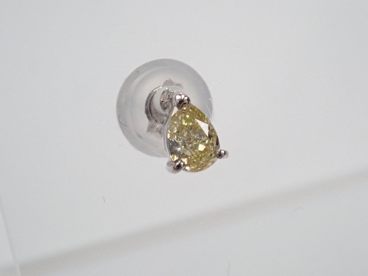 Pt900イエローダイヤモンド0.15ct ピアス - カラッツSTORE