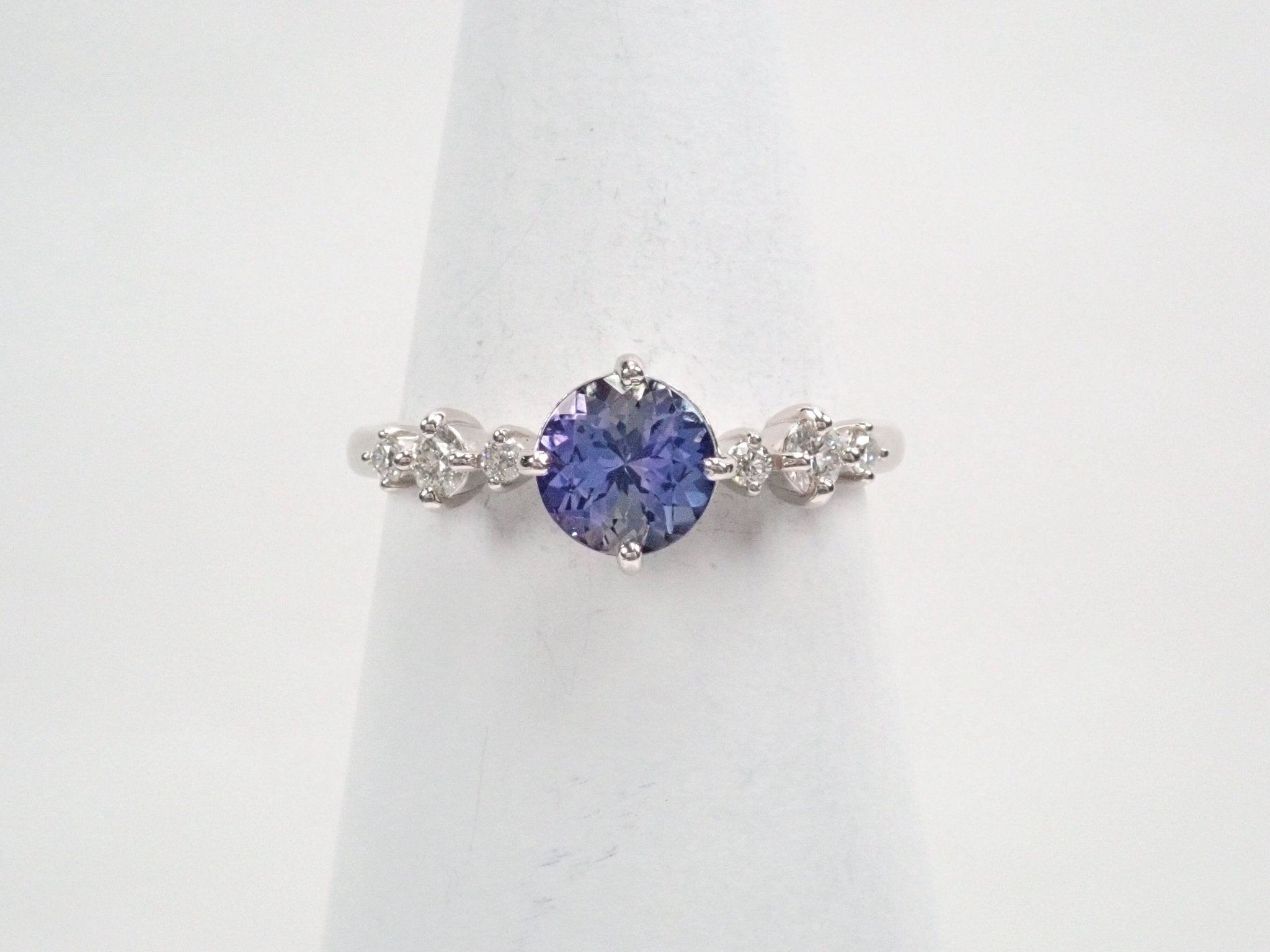 Pt900タンザナイト0.88ct リング - KARATZ STORE｜カラッツSTORE