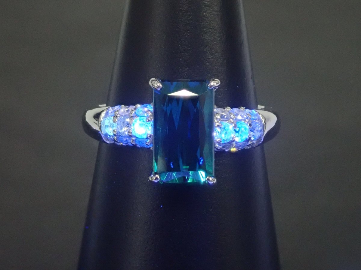 【カラフリ】Pt900トルマリン2.48ct ダイヤモンド0.48ctリング（ブルーグリーン） - カラッツSTORE