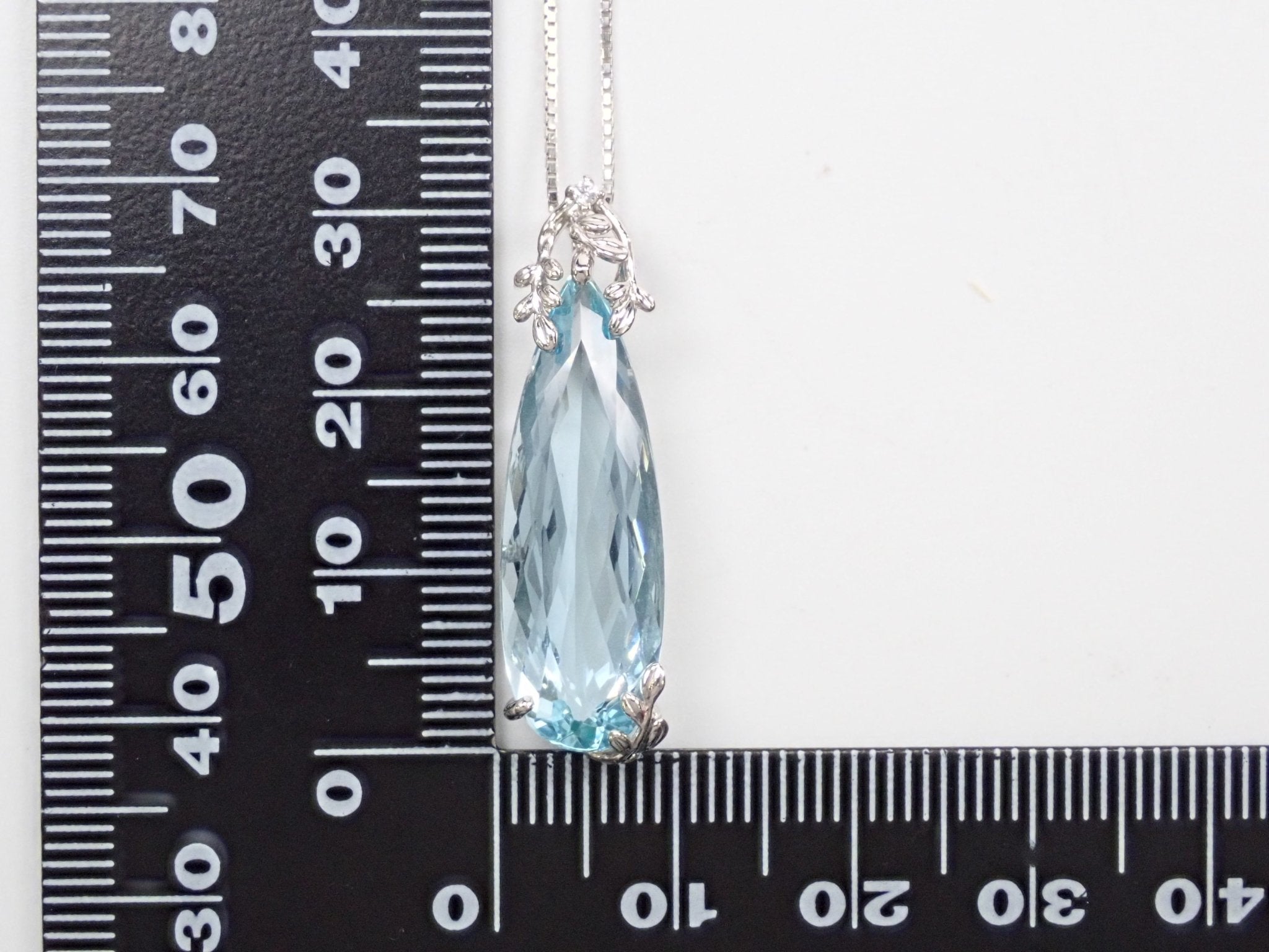 Pt900/Pt850アクアマリン7.52ct ペンダント（ネックレス） - KARATZ STORE｜カラッツSTORE