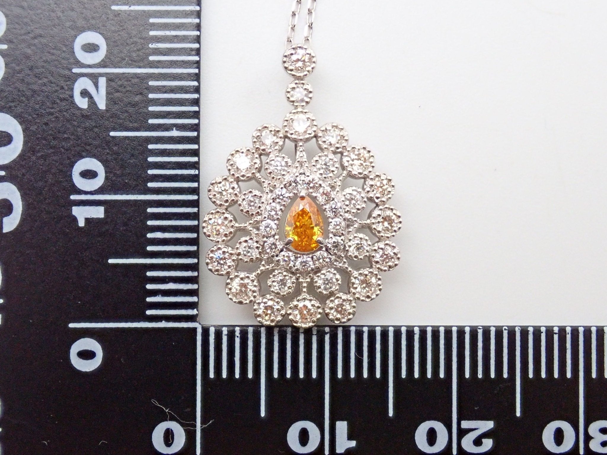 Pt950 イエローダイヤモンド0.158ct ペンダント（FANCY DEEP ORANGE YELLOW） - KARATZ STORE｜カラッツSTORE