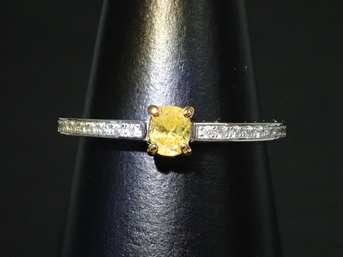 Pt950イエローダイヤモンド0.186ct リング（FANCY VIVID YELLOW,I-1） - カラッツSTORE