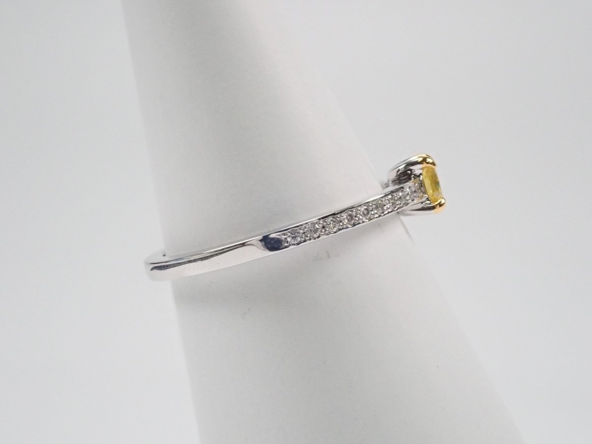 Pt950イエローダイヤモンド0.186ct リング（FANCY VIVID YELLOW,I-1） - カラッツSTORE