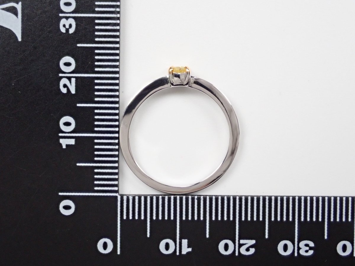 Pt950イエローダイヤモンド0.186ct リング（FANCY VIVID YELLOW,I-1） - カラッツSTORE