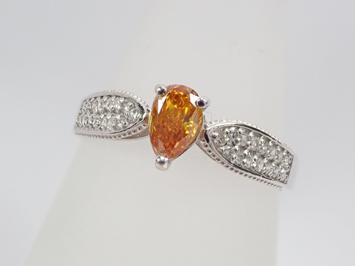 Pt950オレンジダイヤモンド0.338ct リング（FANCY DEEP YELLOWISH ORANGE）