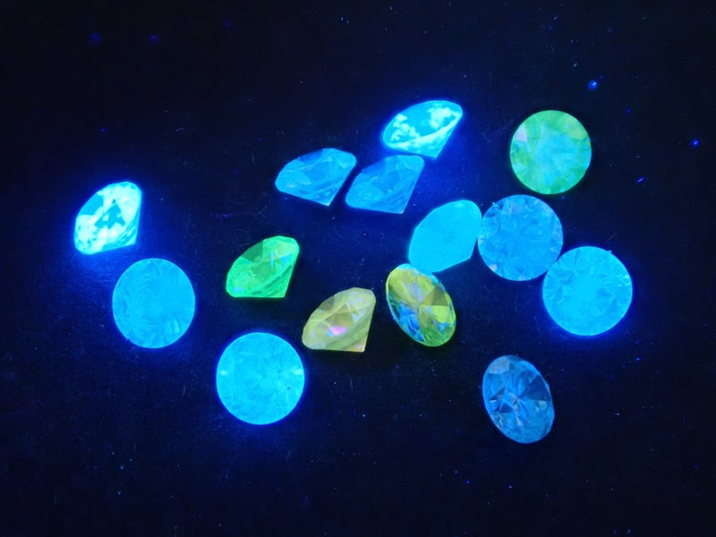 《UVタイプ》アイスブルーダイヤモンドorシーグリーンダイヤモンド1石 - カラッツSTORE